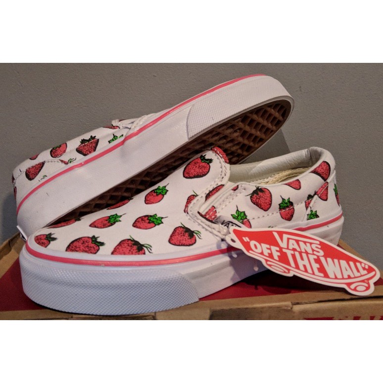 vans slip on strawberry