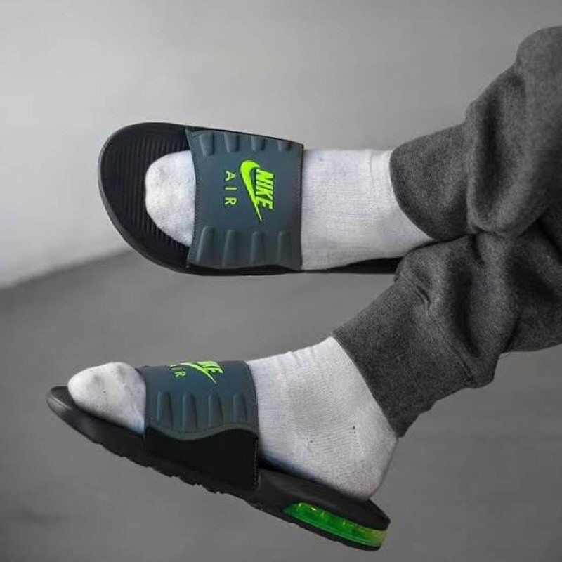 nike air max camden slide green