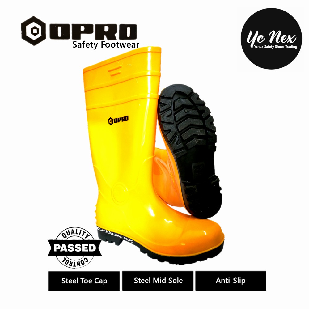 yellow cap shoes