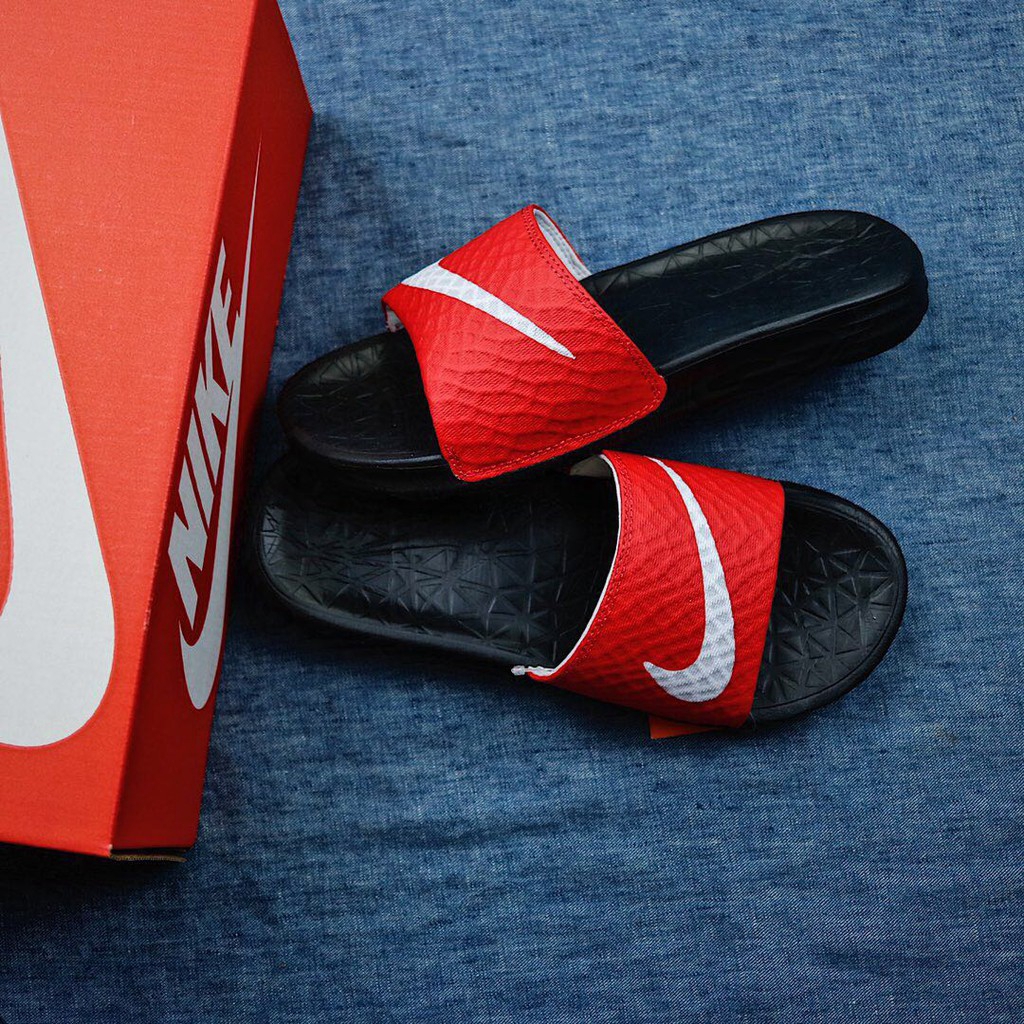 original nike flip flops