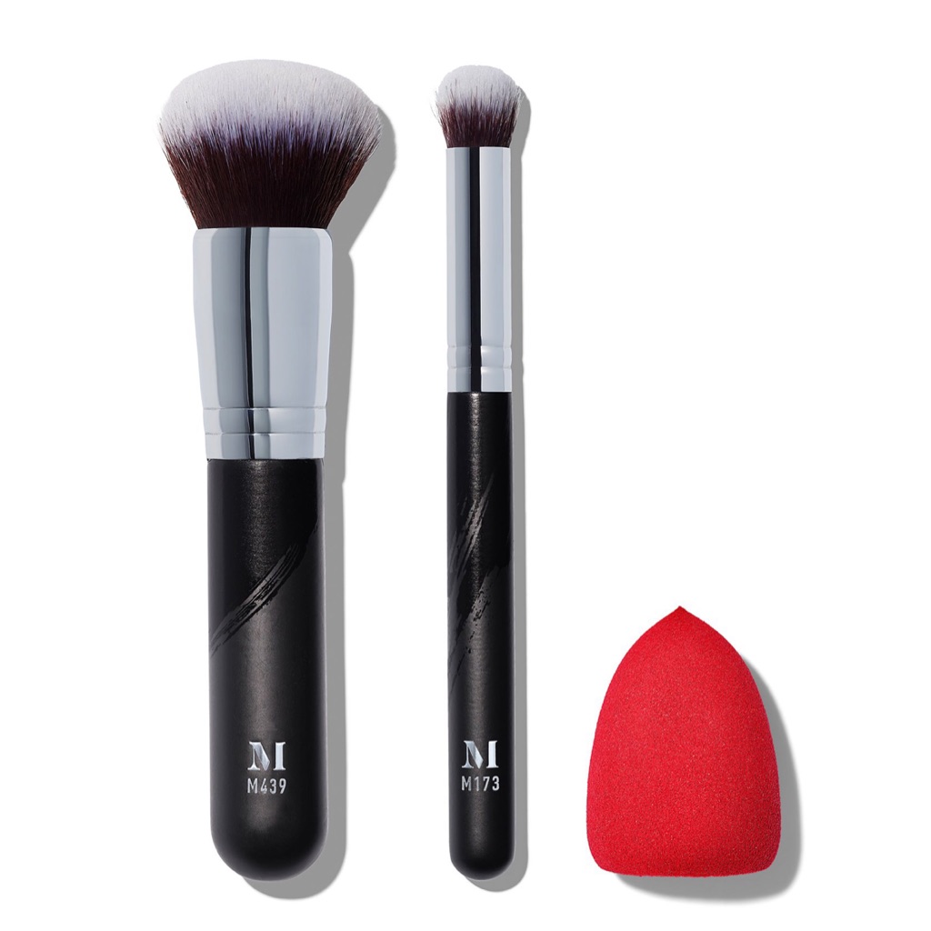 concealer sponge brush