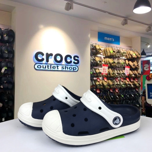 10 crocs