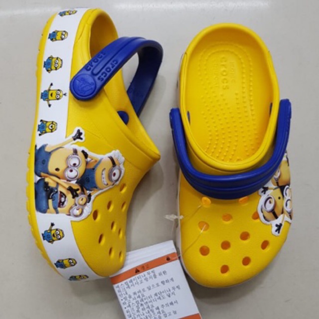minion crocs