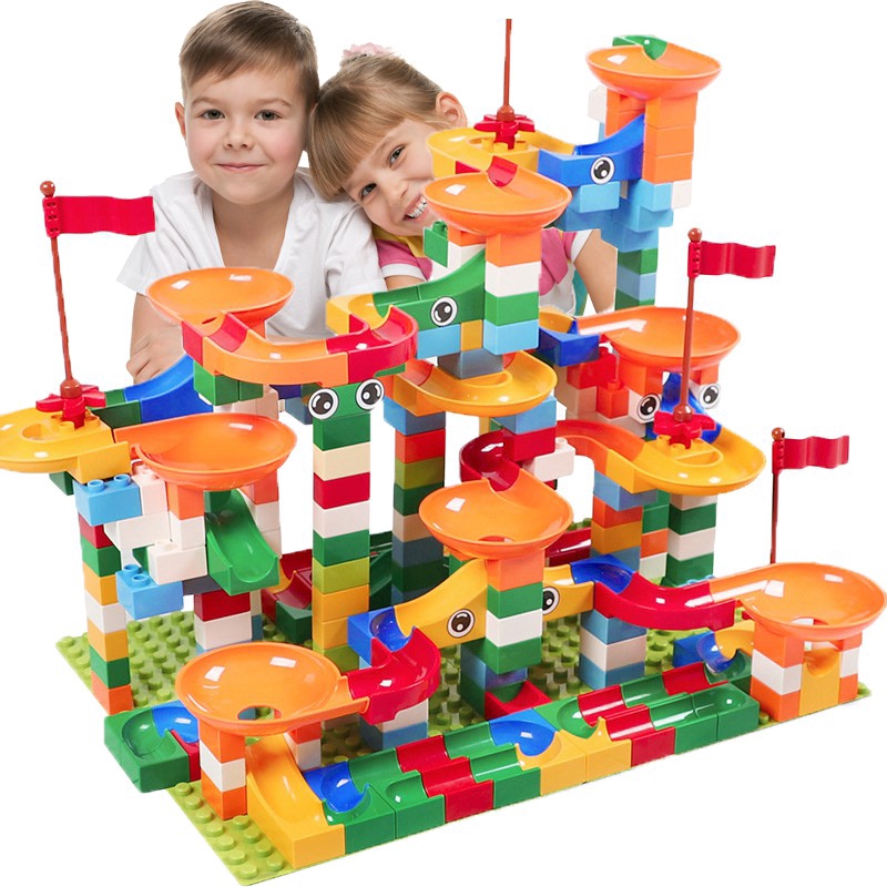 duplo building blocks