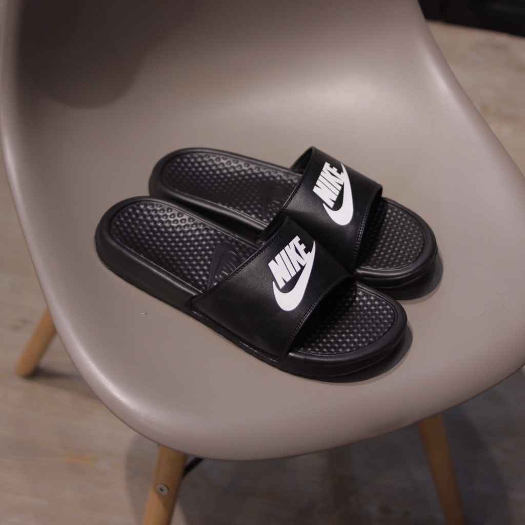 nike benassi black