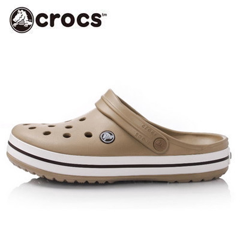 m11 crocs size