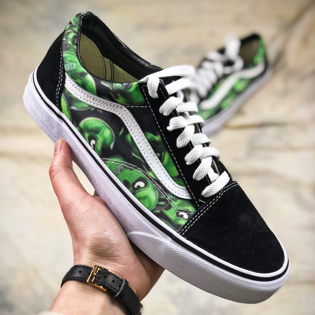 vans old skool skull sneaker