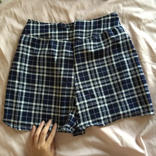 checkered high waisted shorts