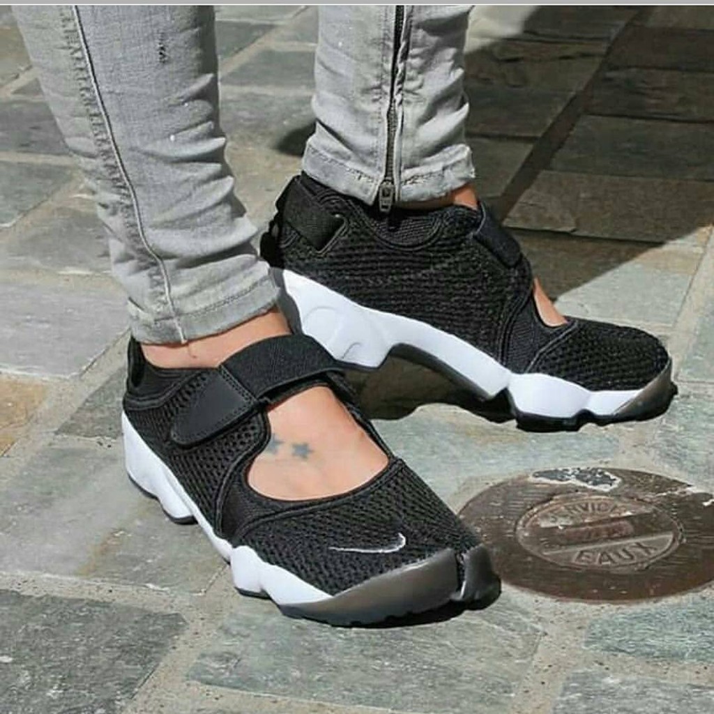 nike air rift black