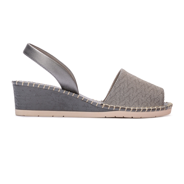 silver slingback wedges
