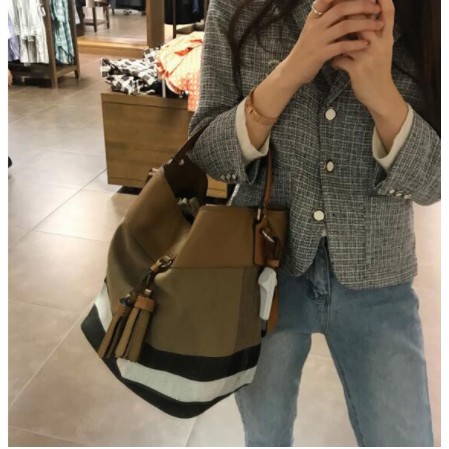 burberry ashby medium canvas bucket bag