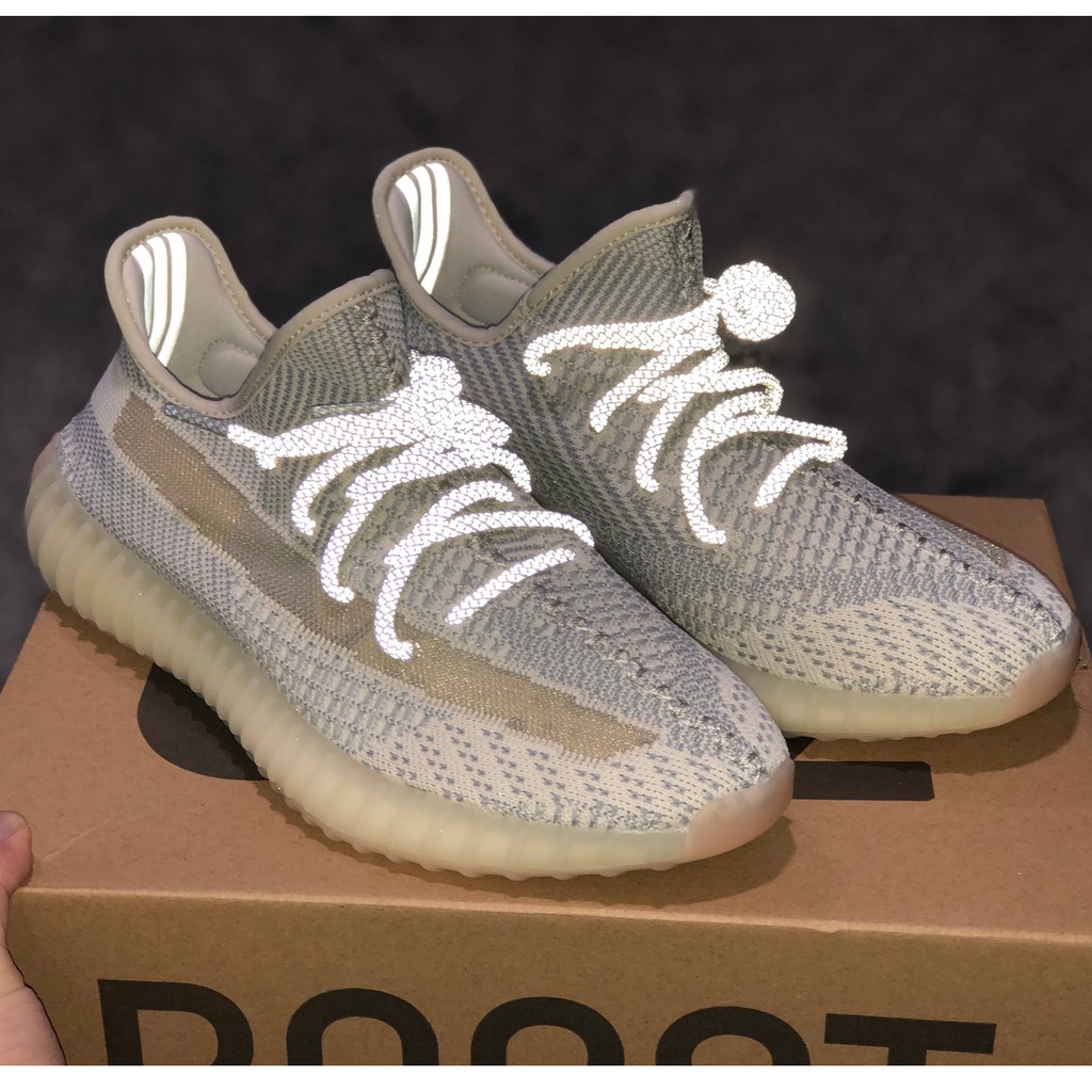 yeezy lundmark box