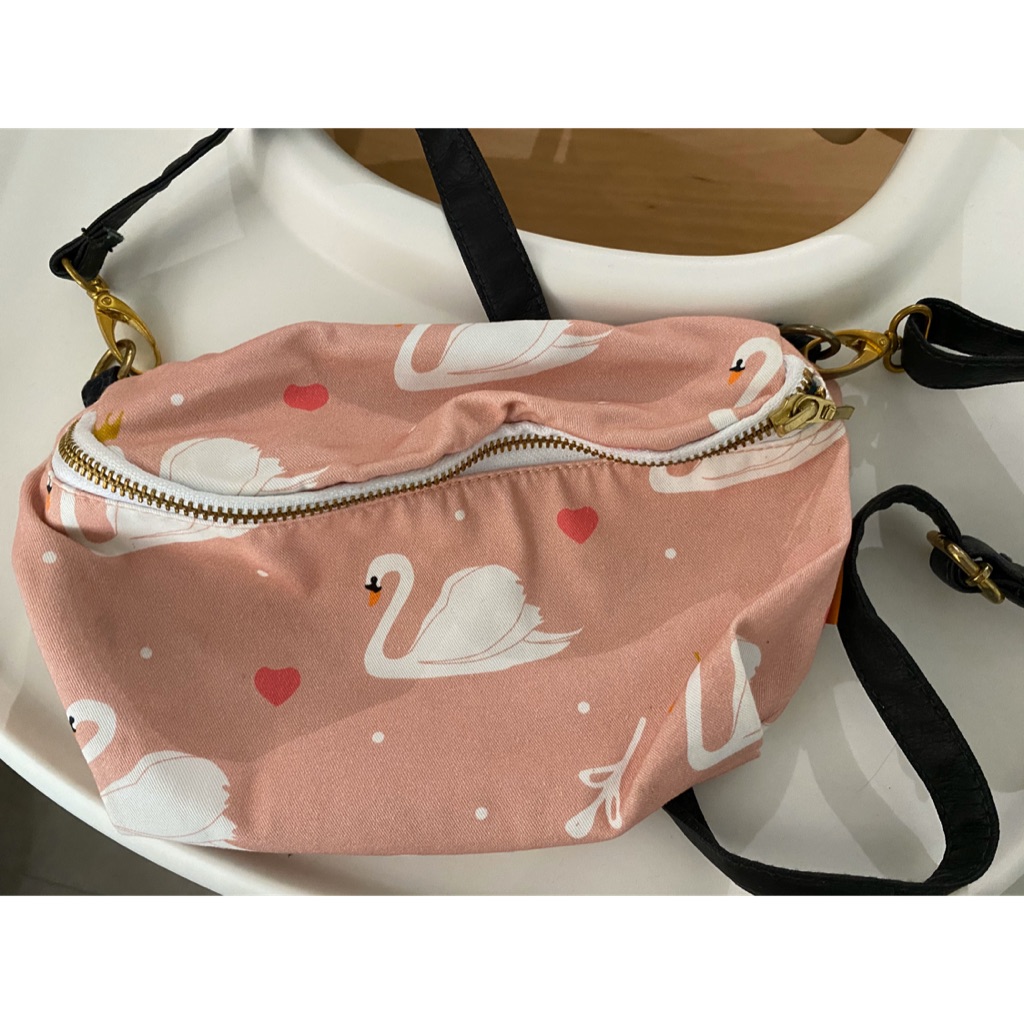 tula fanny pack