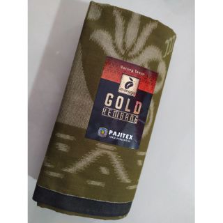 Mangga Gold Kembang Kombinasi Fiesta Polos Warna Kain Mangga Gold Kembang Kombinasi Fiesta Polos Warna Kain