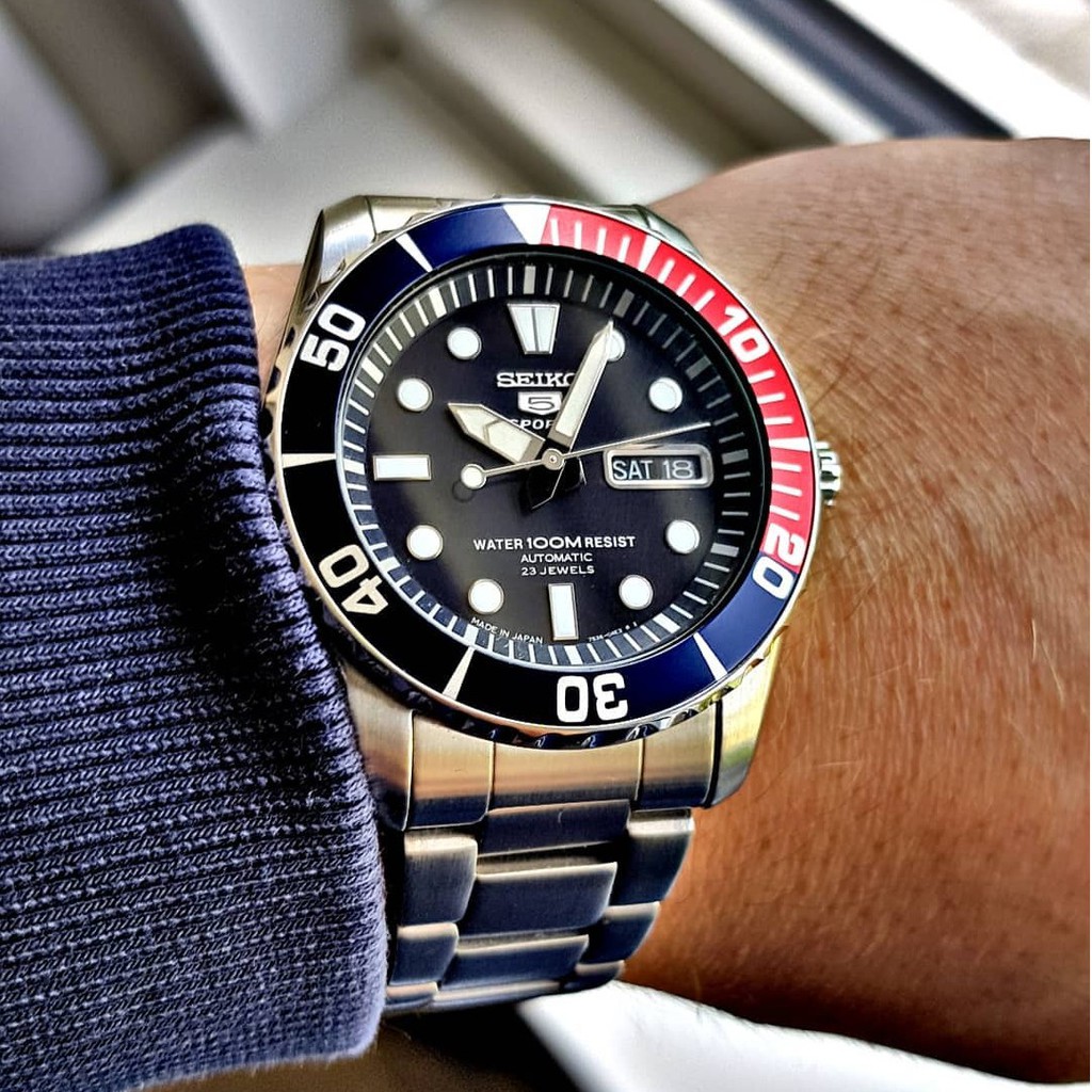 seiko submariner snzf17j1