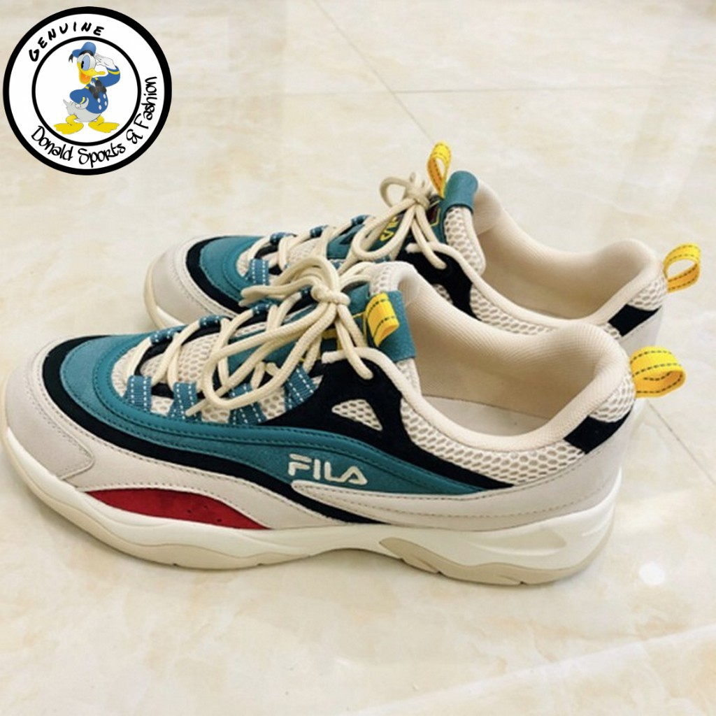 fila disruptor sneakers in black