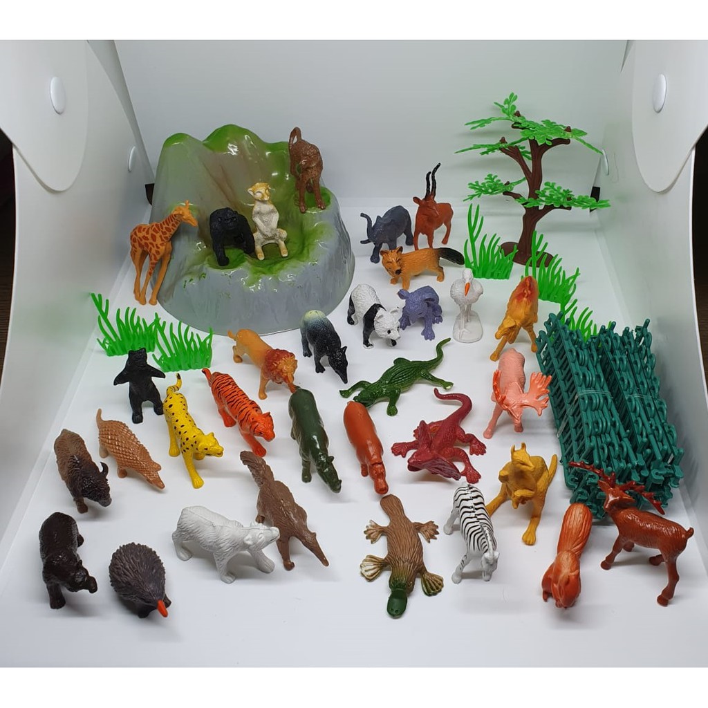 animal kingdom toy set