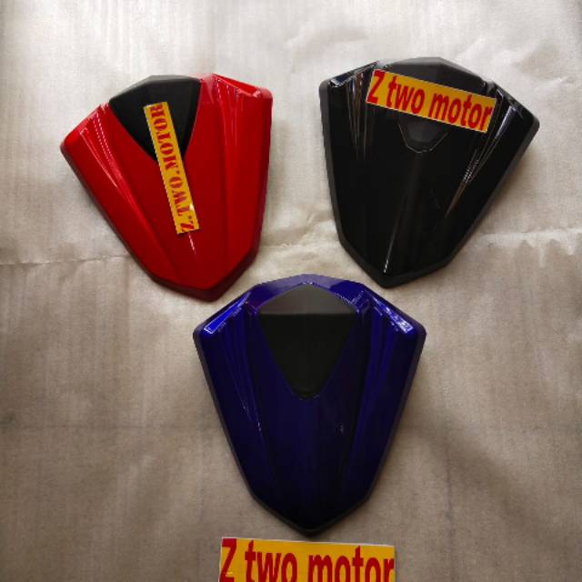 r15 v2 seat cover