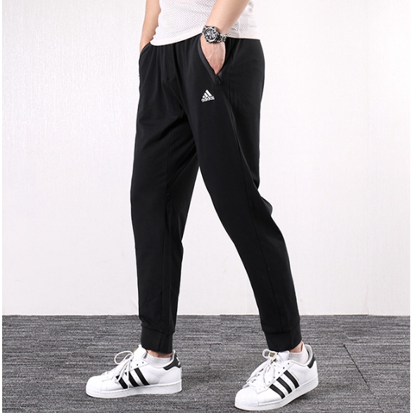 adidas joggers outfit men