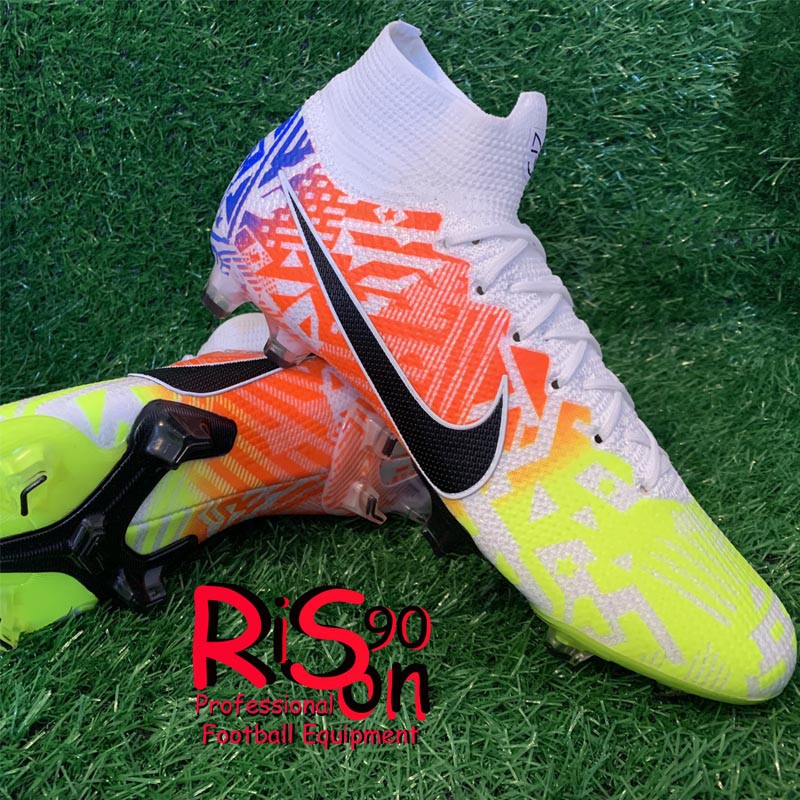 Youth NIKE JR SUPERFLY 6 ACADEMY NJR FG MG SZ 2.5 .