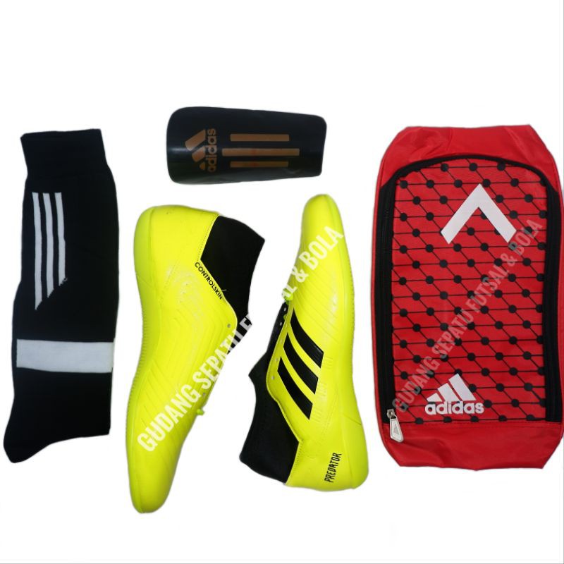 predator tango futsal