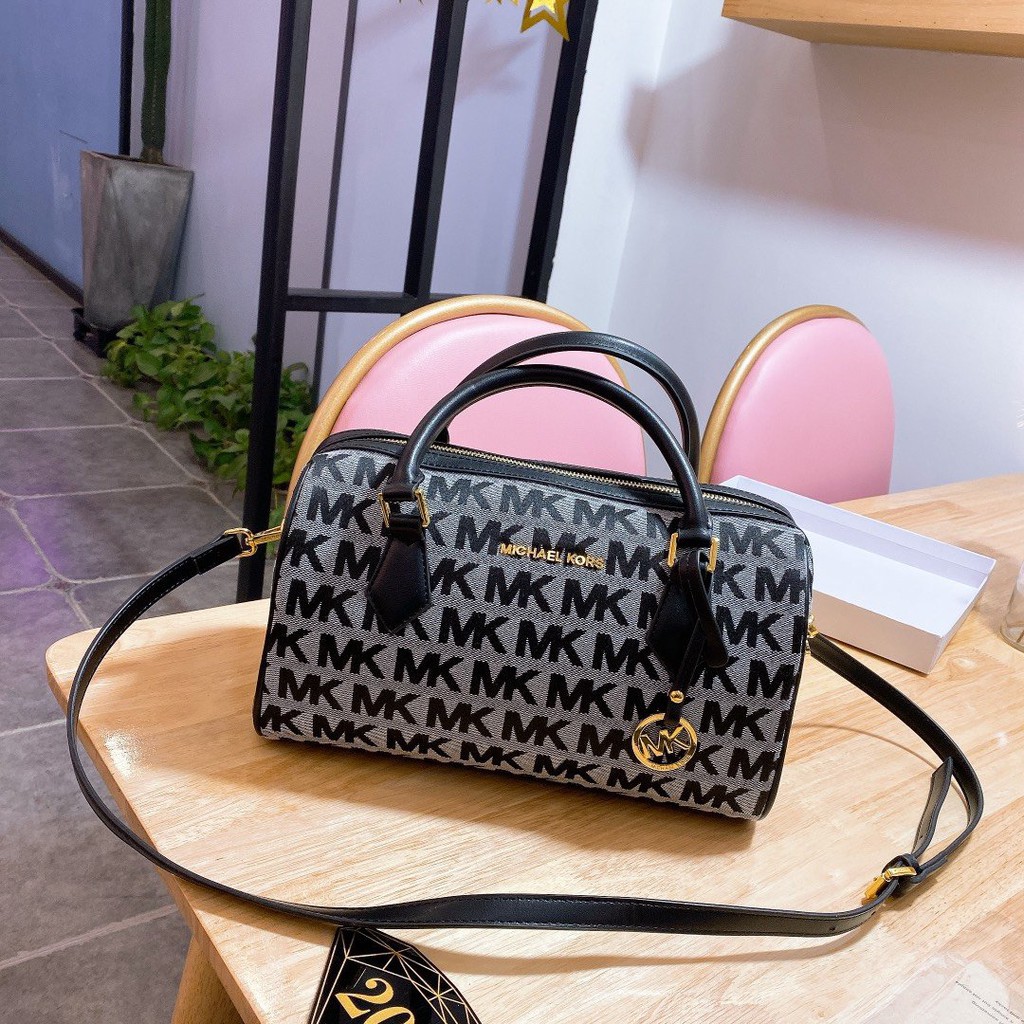 michael kors bags official website