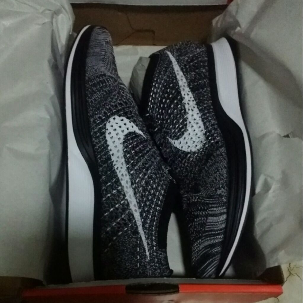 flyknit racer oreo 2.0