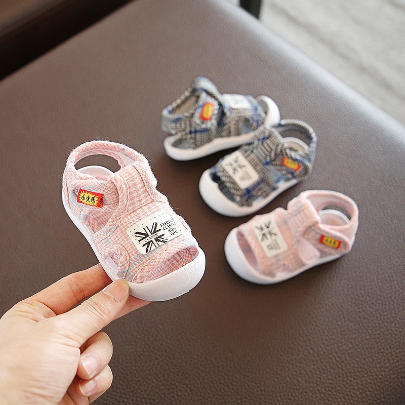 yeezy slides size 5
