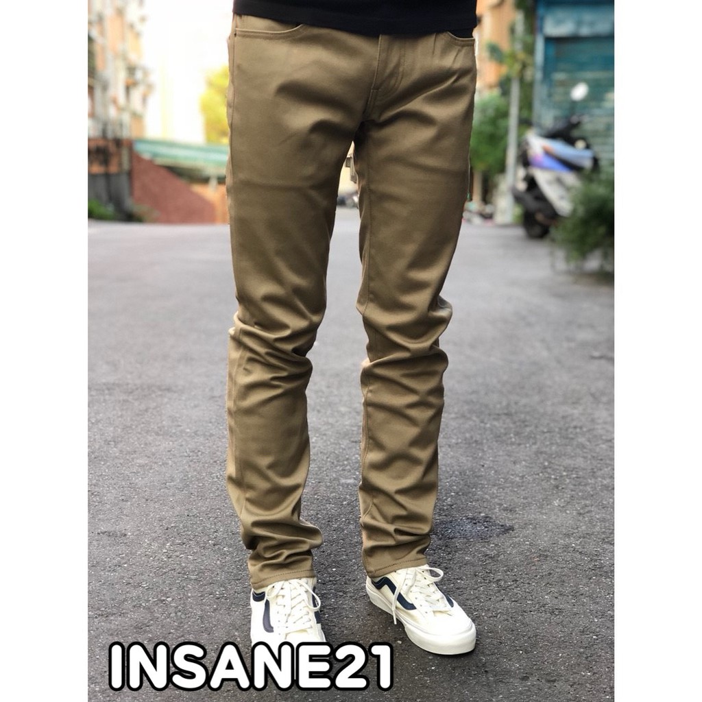 khaki levis jeans