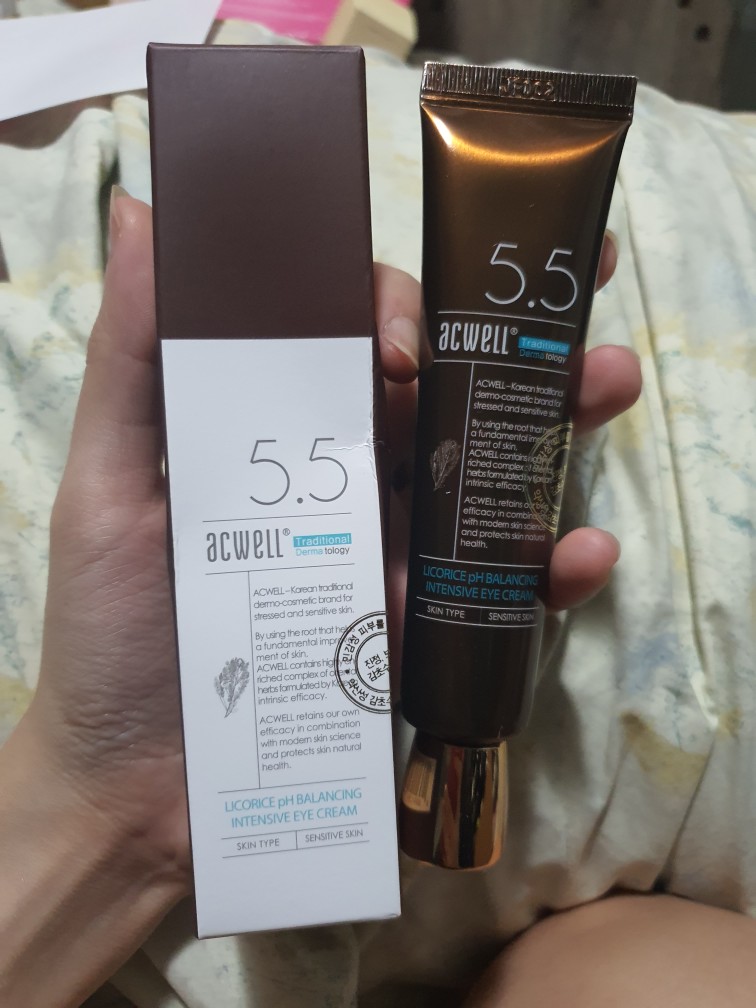 acwell licorice ph balancing eye cream