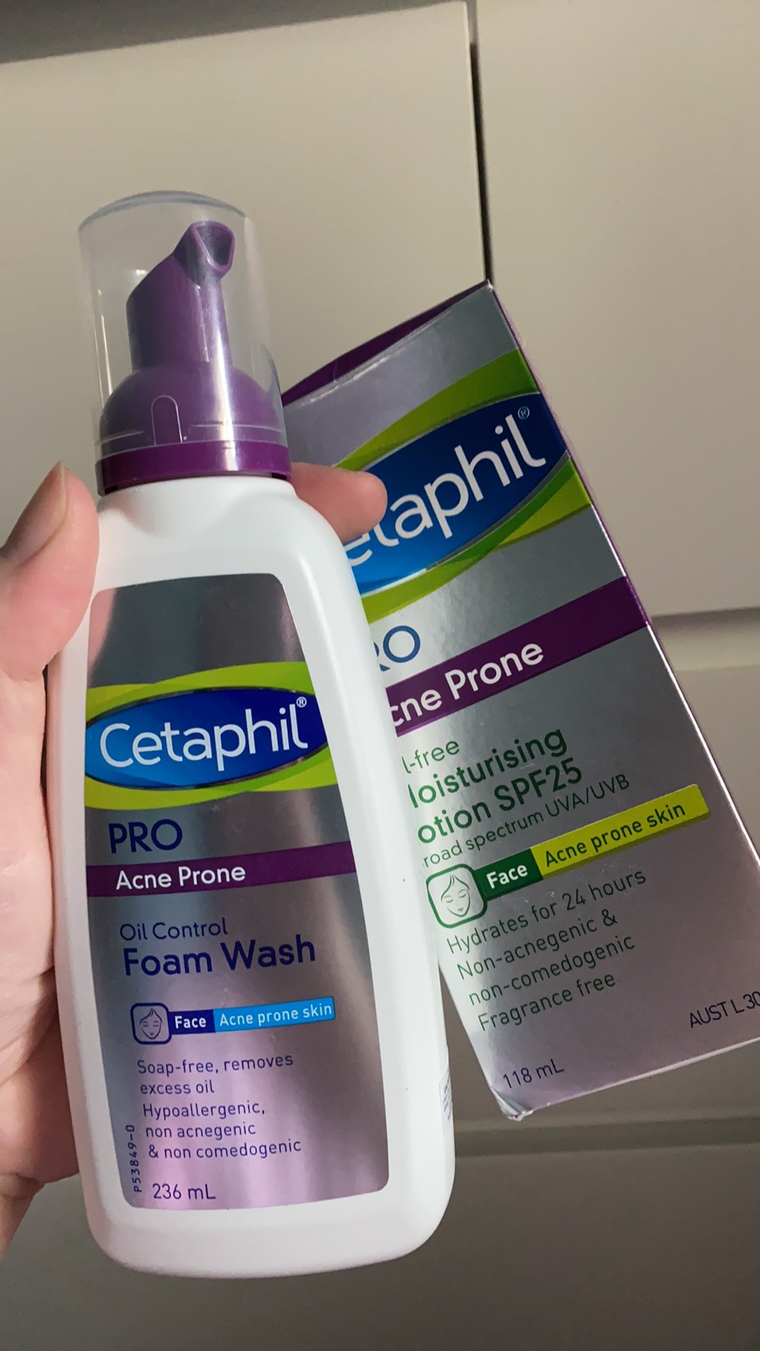 Cetaphil PRO Acne Prone Oil-Control Foam Wash 236ml and Cetaphil