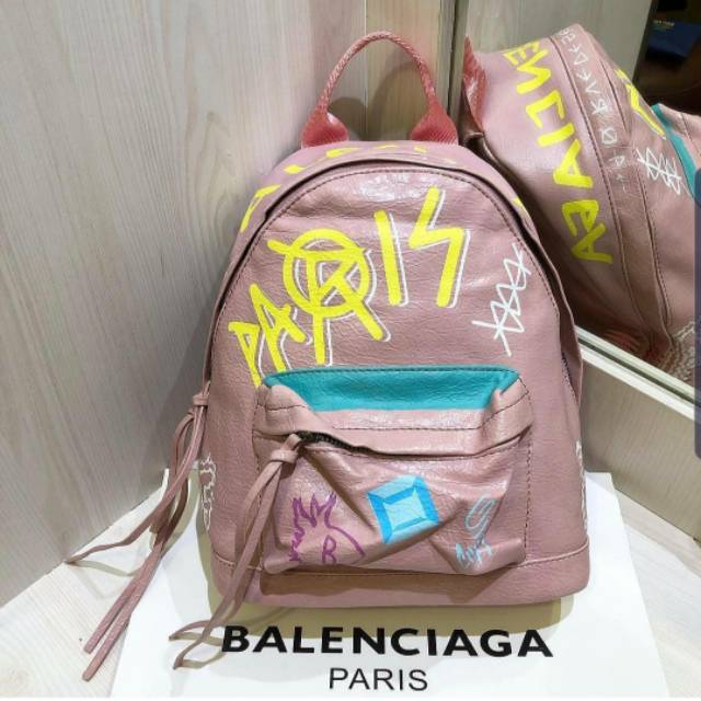 balenciaga backpack graffiti