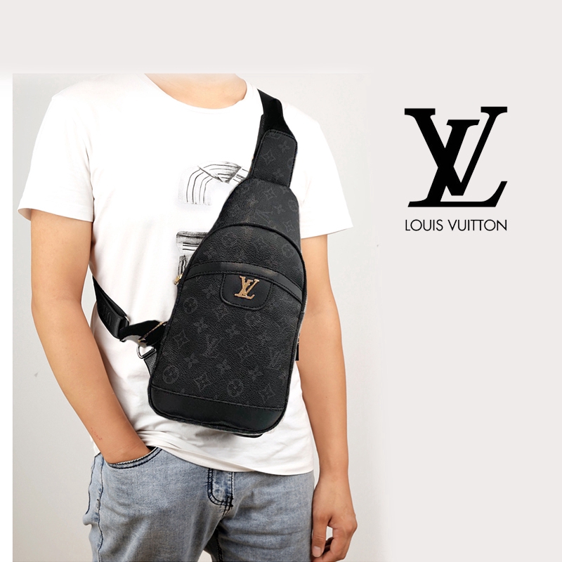 Louis vuitton discount chest bag men's