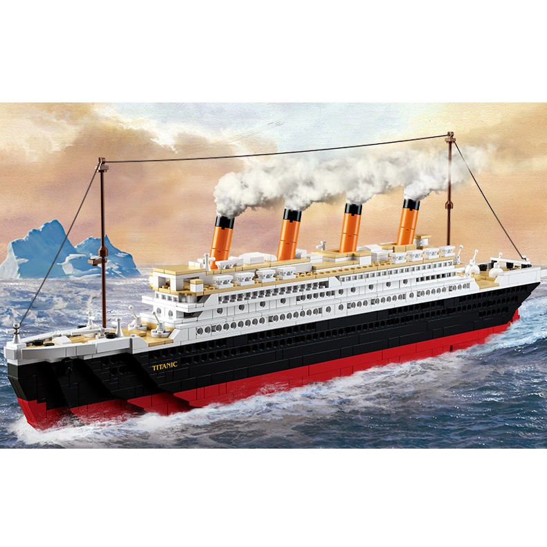 titanic plastic toy