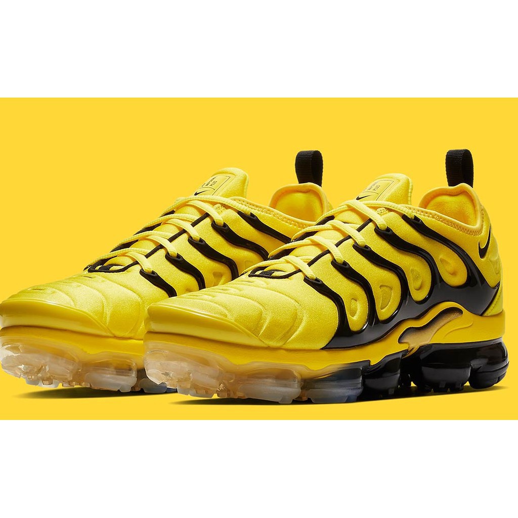 yellow vapormax plus