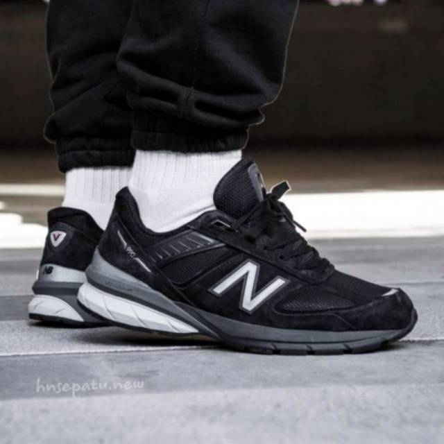 gray 990 new balance