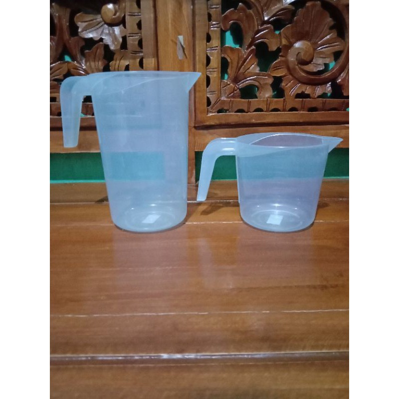 Measuring Cups/Maggie Plastic Measuring Cups/2Various Measuring Cups 1000ML (1liter) And 500ML