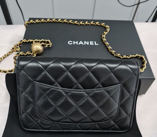 chanel pearl crush woc price