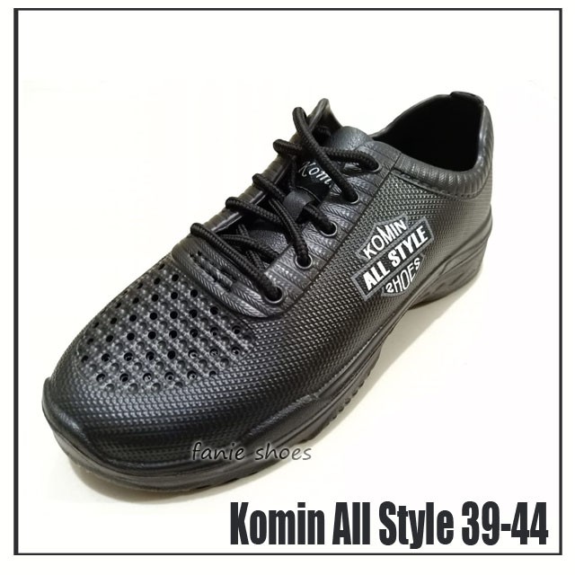 black rubber shoes for work