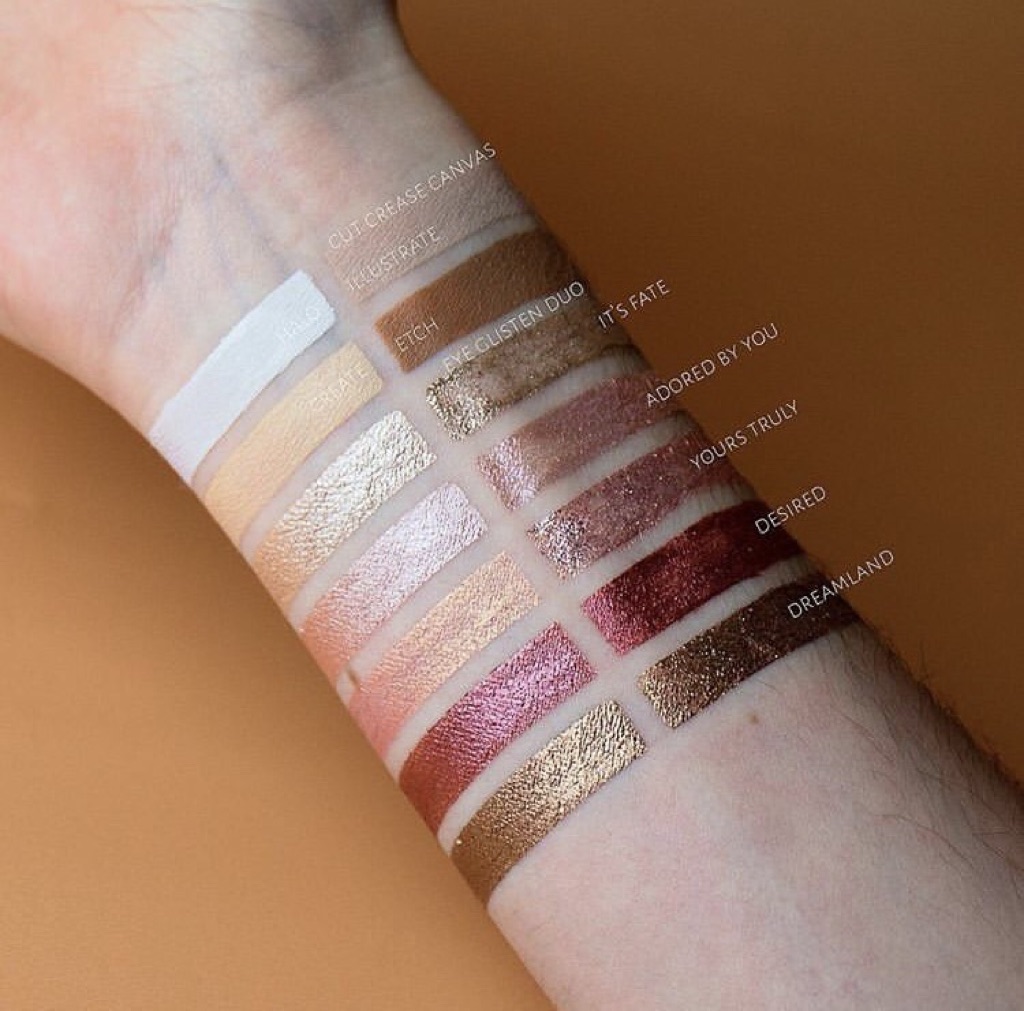 revolution eye glisten