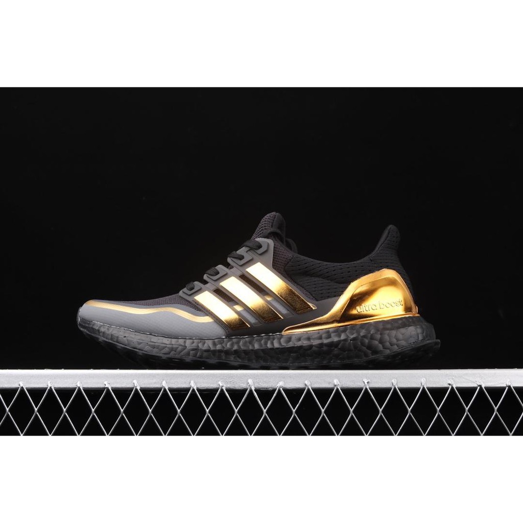 ultra boost 2.0 gold