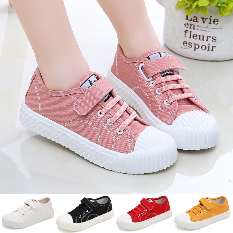 stylish shoes of girls