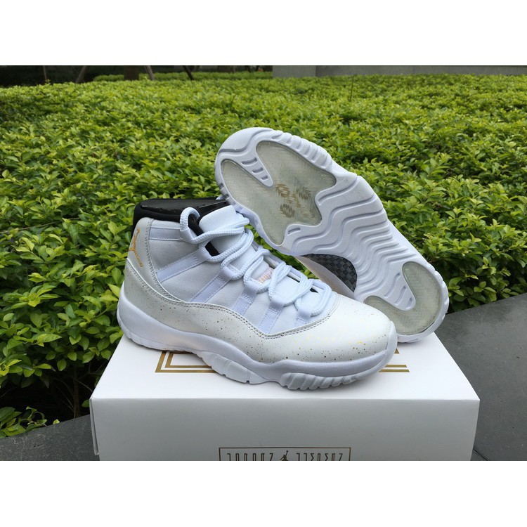 ovo 11 white
