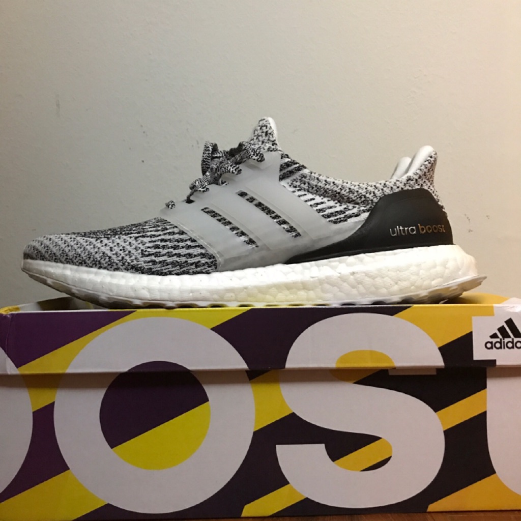 adidas ultra boost zebra