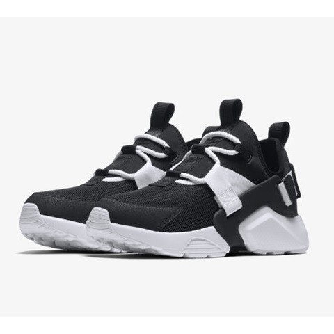 nike huarache city low black and white