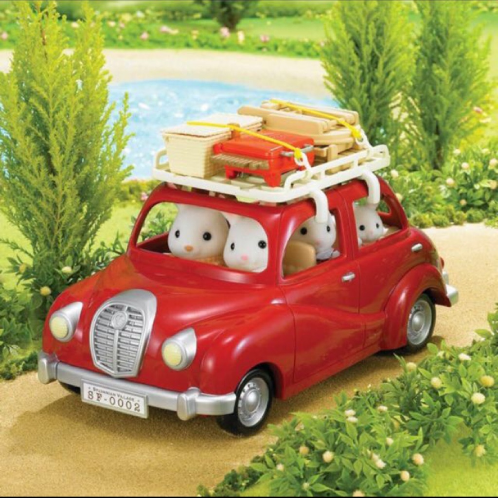 sylvanian families red car