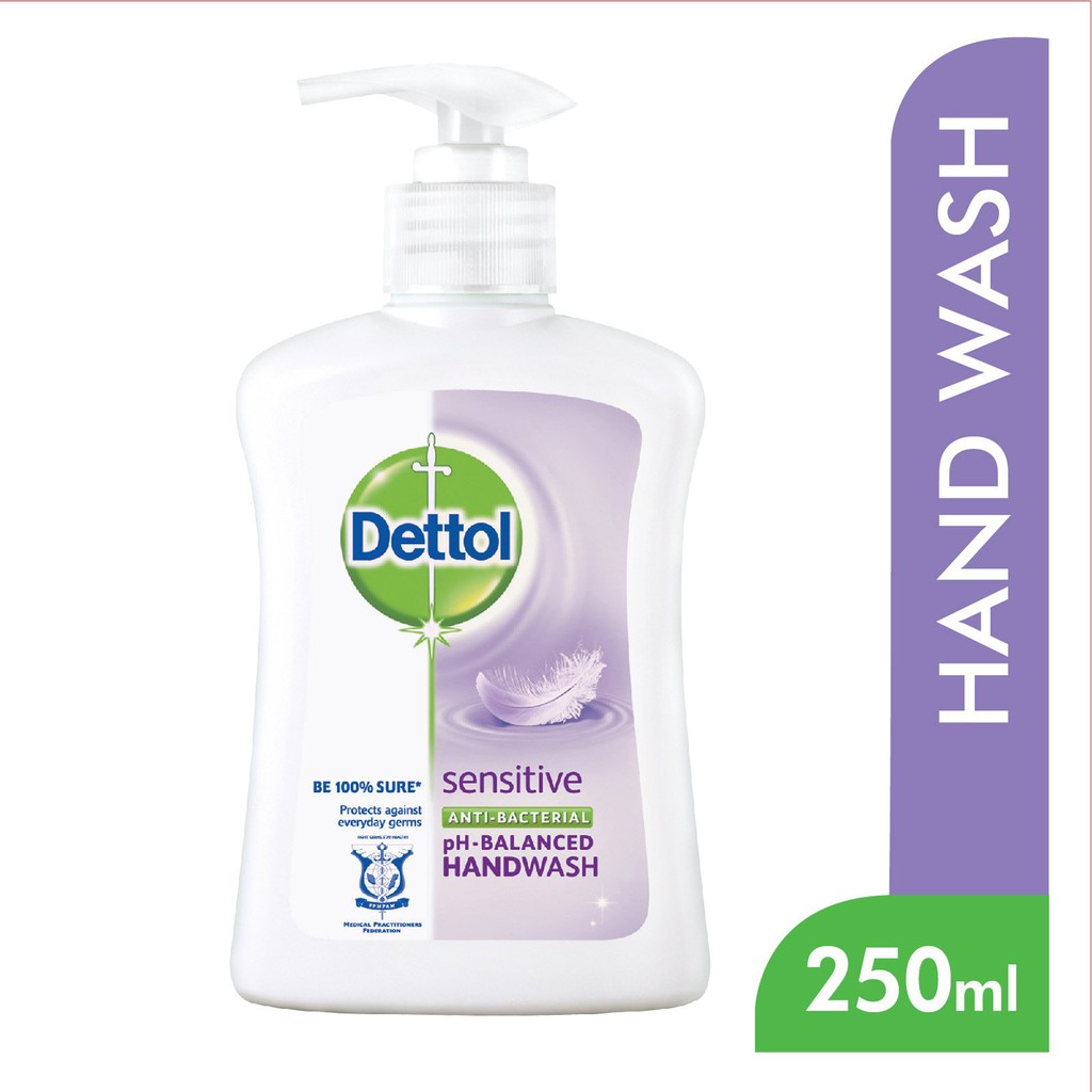 Wash sensitive. Dettol sensitive жидкое мыло. Dettol для стирки. Detoll ополаскиватель для белья. Dettol woman Wash.