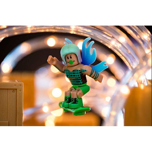 Sale Roblox Celebrity Figure 2 Pack La Hoverboarder And Ghost Forces Phantom Shopee Singapore - la hoverboarder figurine roblox