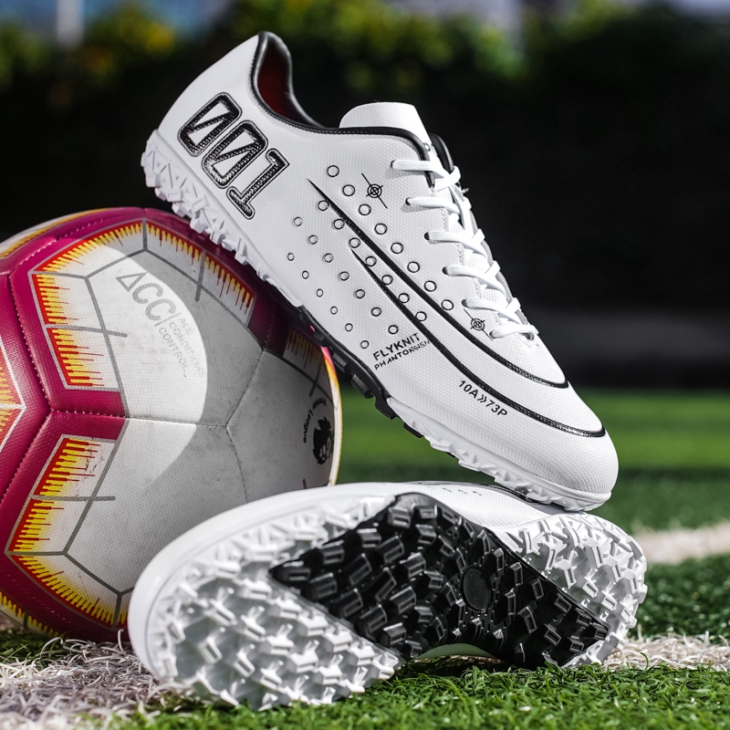 turf futsal shoes