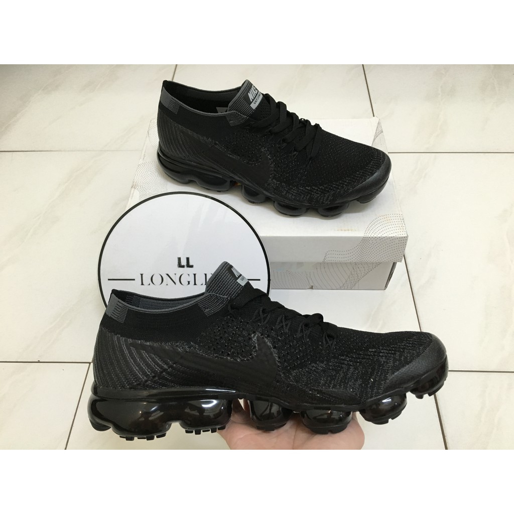 nike air vapormax black on black